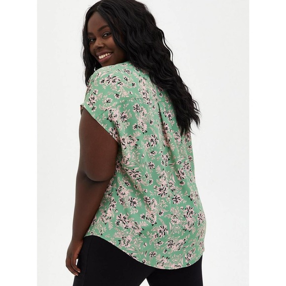 ✨2/$20 Torrid Georgette Zip Front Dolman Blouse Green Pink Floral Plus Size 1 1X - Picture 3 of 12